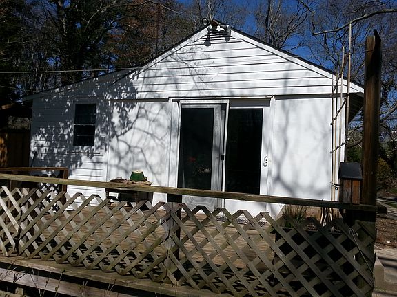 4th image of 36 Lakewood Ave