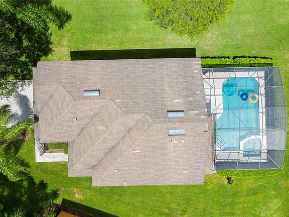 5th image of 17614 Woodcrest Way