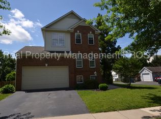 43483 Mink Meadows St, Chantilly, VA 20152