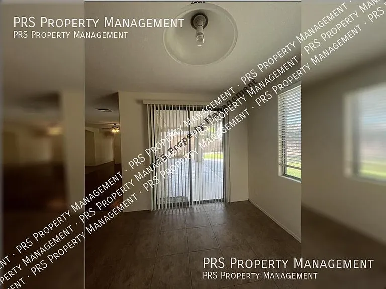 576 E Julian Dr — Photo 17