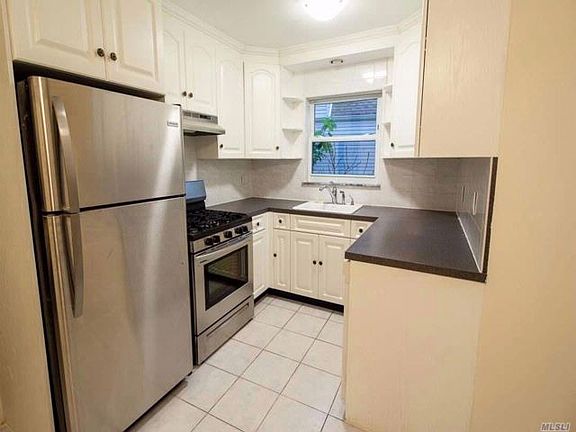 3rd image of 3920 205th St #1