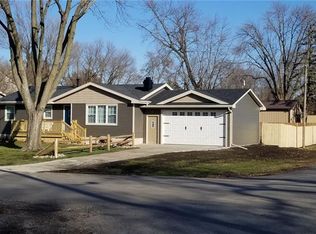 215 Market Ave SW, Mitchellville, IA 50169
