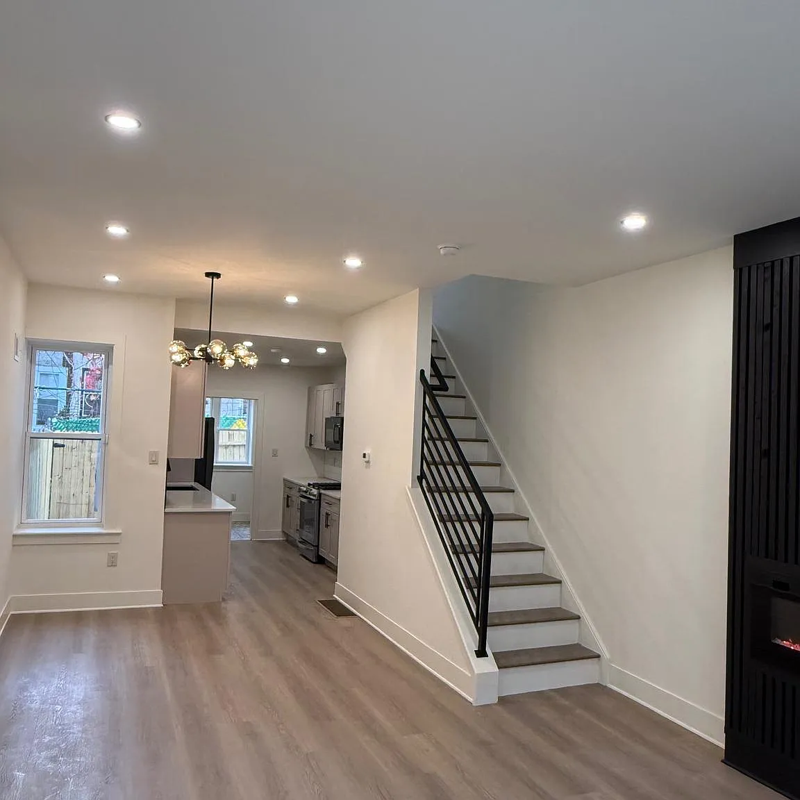 3 bed, 3.0 bath, 932 sqft, $2,250 — Photo 4