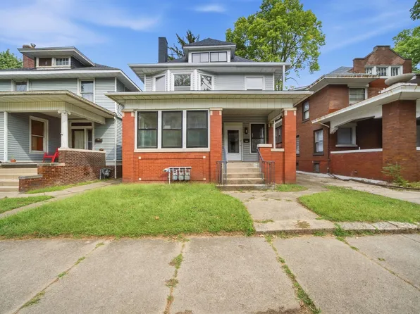 1611 W Barker Ave, Peoria, IL 61606