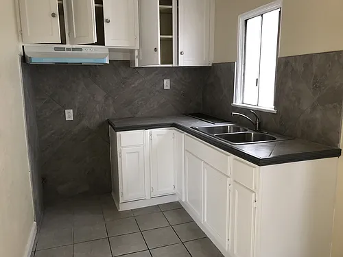 Floor plan 208