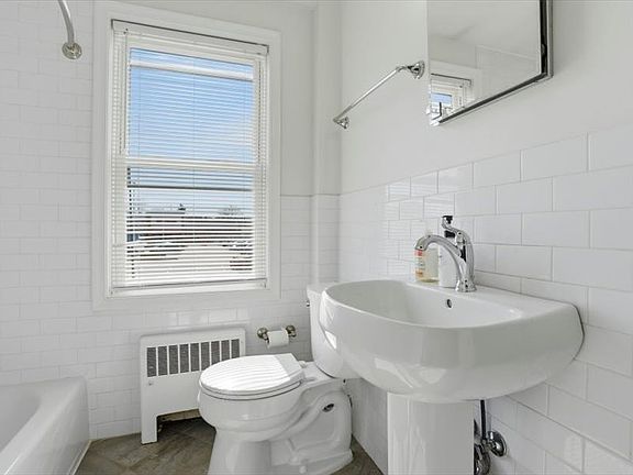 5th image of 1 Trent Rd #1