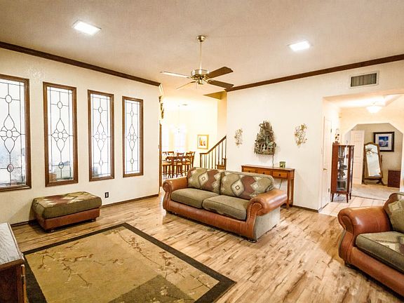 5th image of 5002 Sturbridge Dr