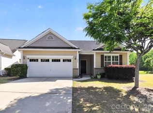 8807 Heartleaf Rd, Charlotte, NC 28227