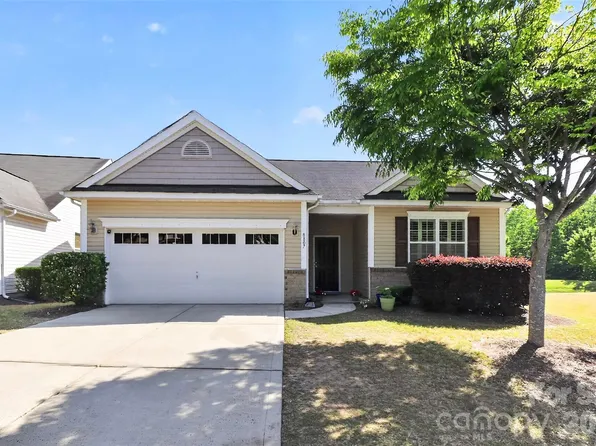 8807 Heartleaf Rd, Charlotte, NC 28227