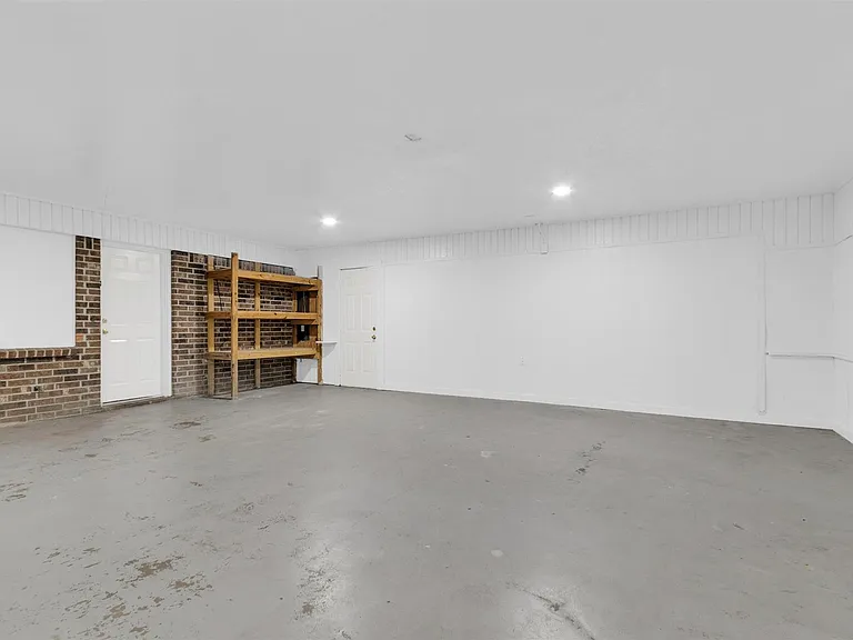 21630 Punkin St — Photo 40