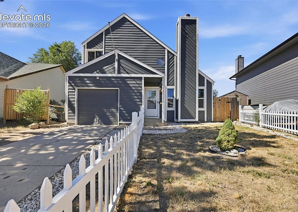 1st image of 4571 Sunnyhill Dr