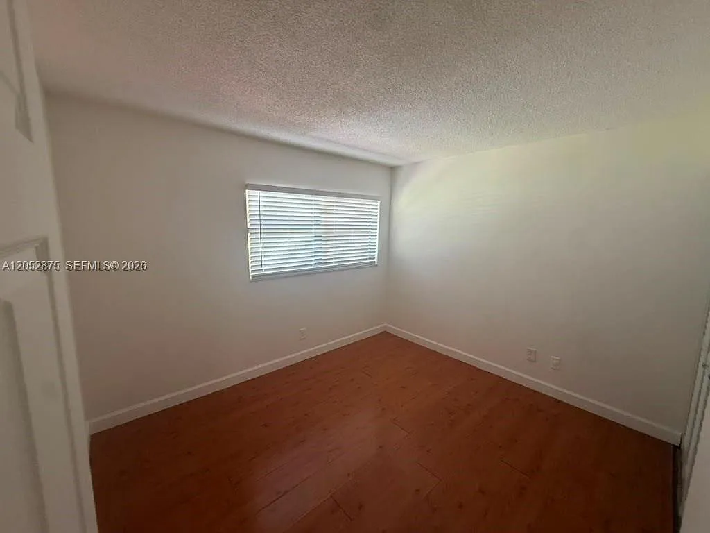 SW 117th Ter, Pembroke Pines — Photo 4