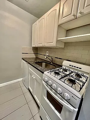 Rented by REAL New York | media 11