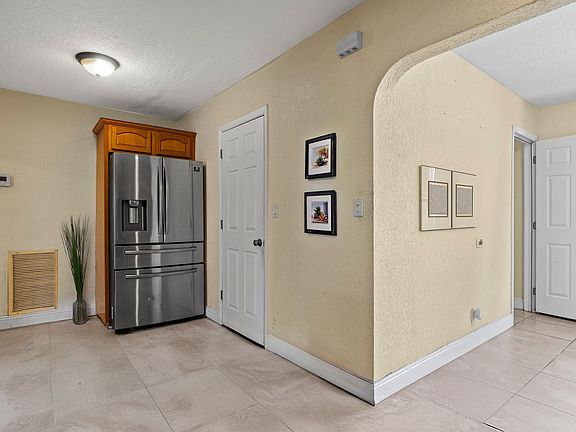 5th image of 3156 NW 40th Court
