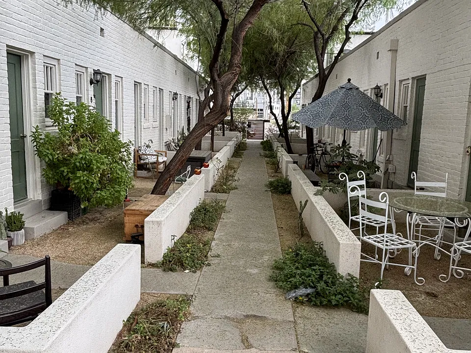 512 W Fillmore St #3