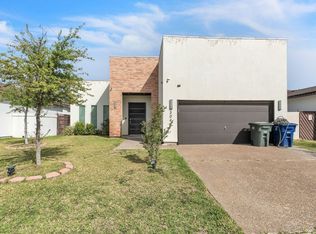 304 Glen Cook Dr, Laredo, TX 78041