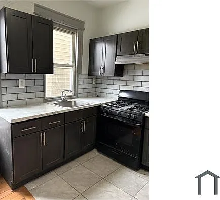 3 bed, 9999 sqft, $2,100 — Photo 1