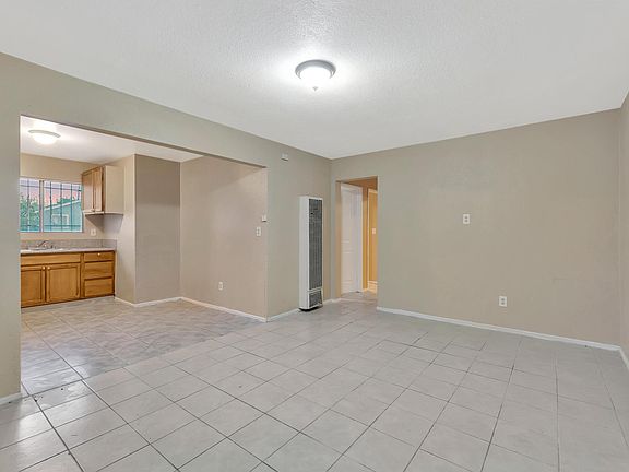 5th image of 9418 S Central Ave APT 2