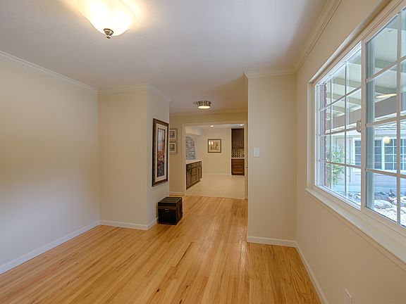 5th image of 5589 Portsmouth Ave
