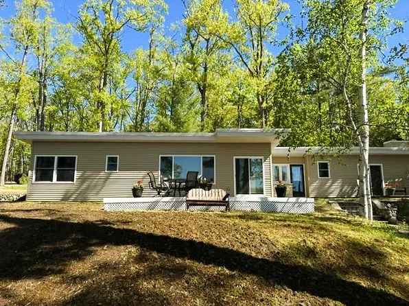2403 N Perch Lake Dr, Gaylord, MI 49735