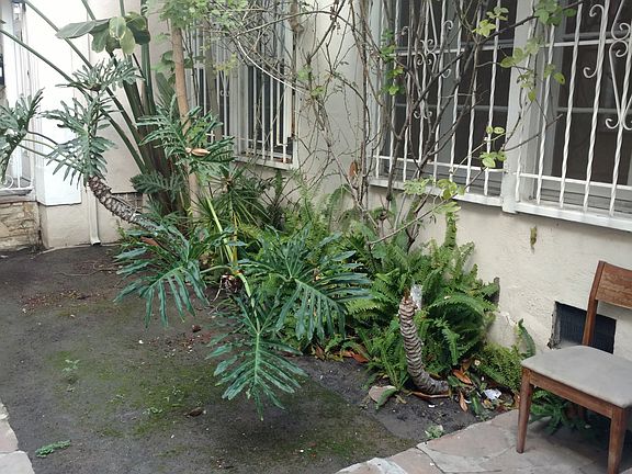 4th image of 120 1/2 N Gale Dr