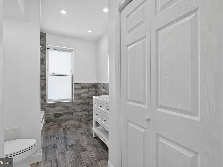 2319 N College Ave #B — Photo 19