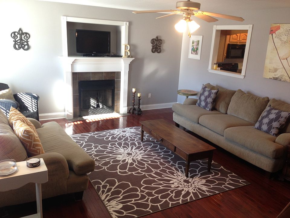 1st image of 86 Willowbrook Dr