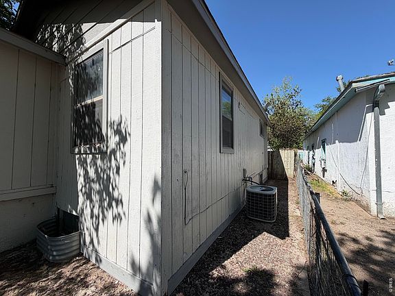 3rd image of 153 17th St