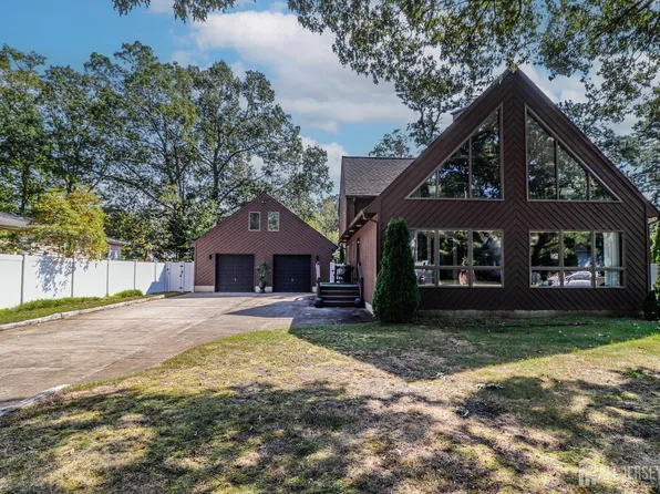 1303 Cypress St, Forked River, NJ 08731