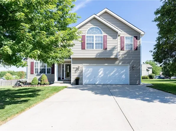 908 NE 116th Ter, Kansas City, MO 64157