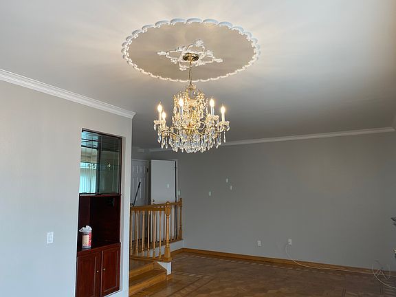 2nd image of 309 Michelle Ln