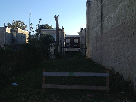 2nd image of 1512 W Lehigh Ave