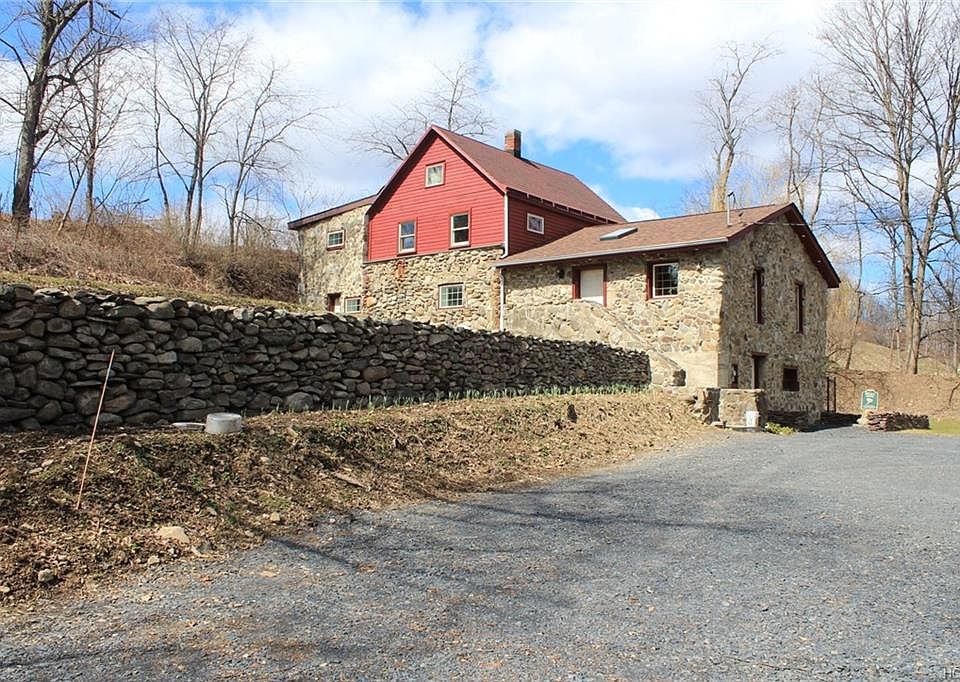 611 Lattintown Rd, Marlboro, NY 12542 Zillow