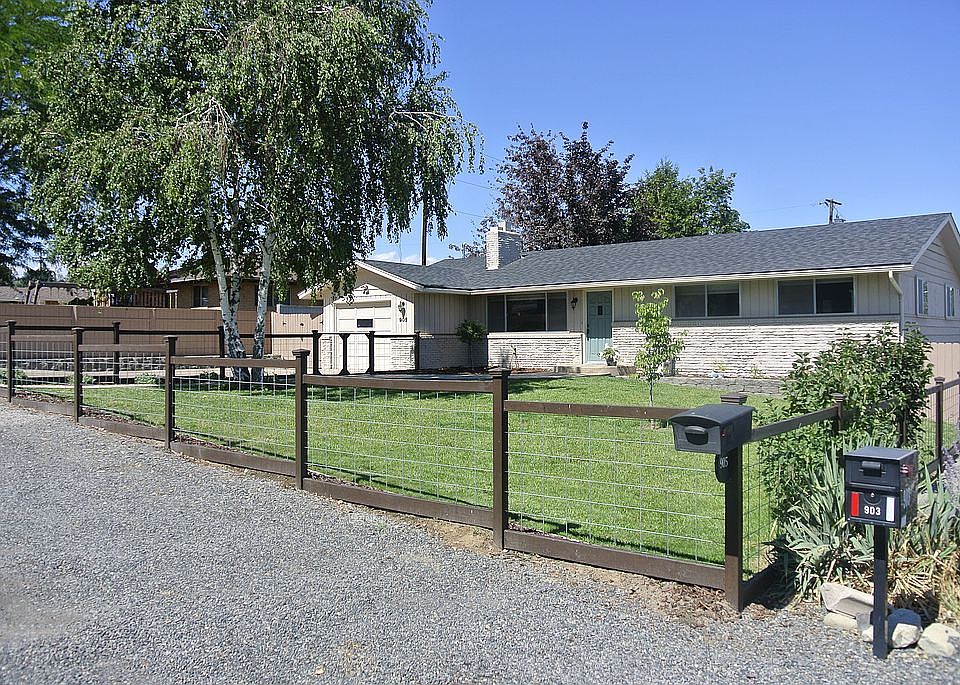 1st image of 905 W Naches Ave