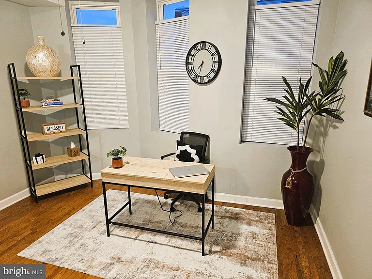 1912 W Baltimore St #2 — Photo 8
