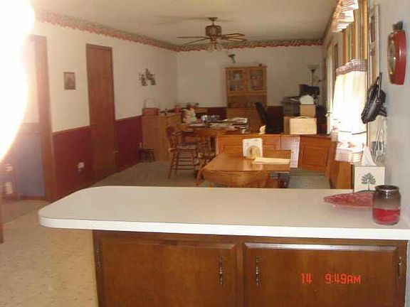 4th image of 1027 W School St