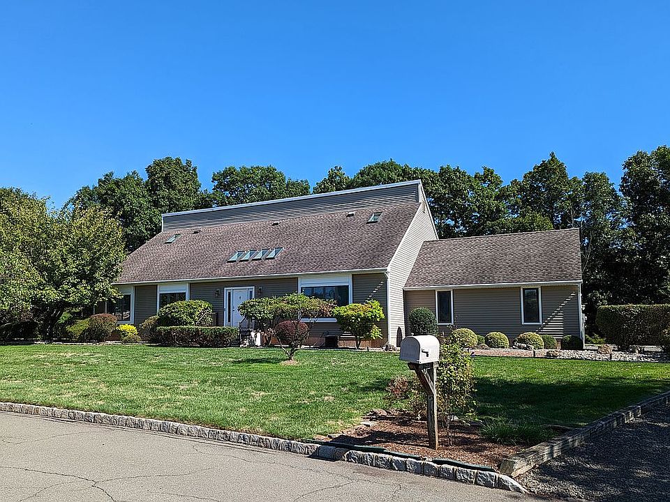 1st image of 6 Wincot Ct