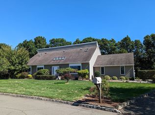 6 Wincot Ct, Hillsborough, NJ 08844
