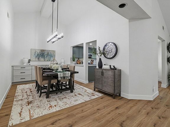 4th image of 3128 Lake Trasimeno Dr