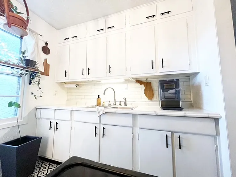 332 Chicago Ave — Photo 15