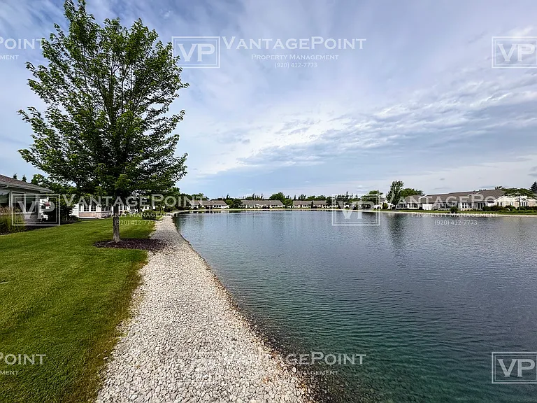 1684 Twin Lakes Cir #1 — Photo 36
