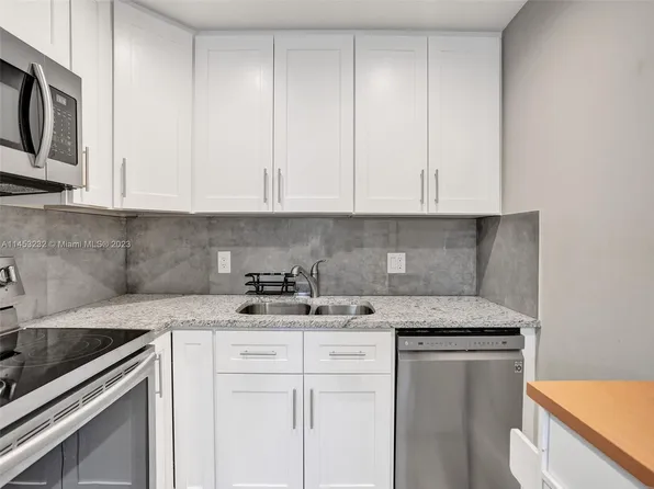 13250 SW 4th Ct APT 105G, Pembroke Pines, FL 33027