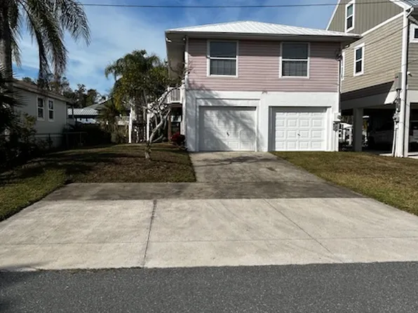 2770 N Comanche Point, Crystal River, FL 34429