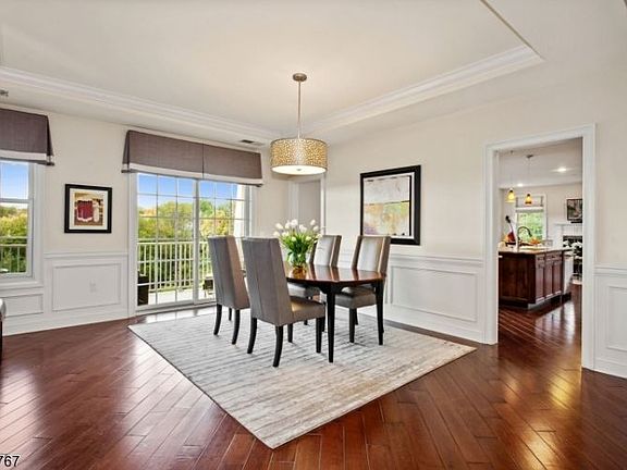 4th image of 141 Four Seasons Dr #141