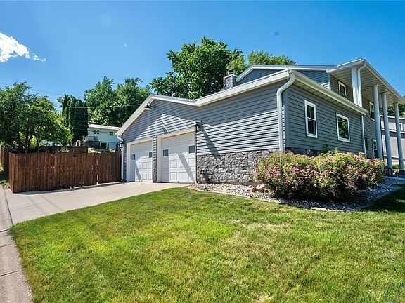 3rd image of 3601 Pawnee Pl
