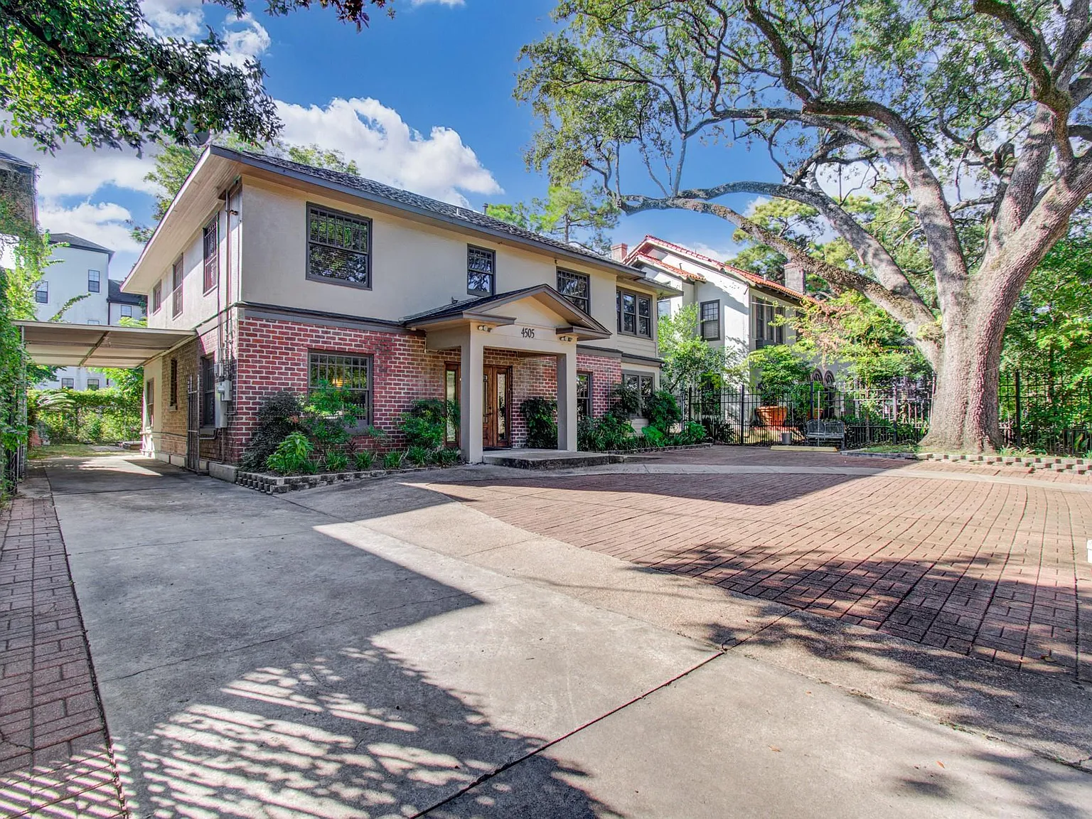 4 bed, 5.0 bath, 3537 sqft, $5,500 — Photo 2