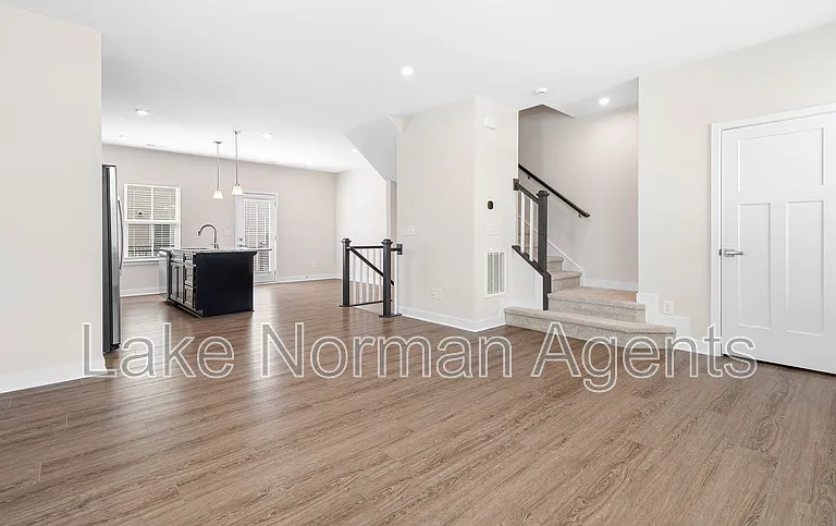 1814 Aspire St — Photo 21