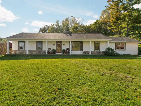 4268 E Sherwood Rd, Williamston, MI 48895