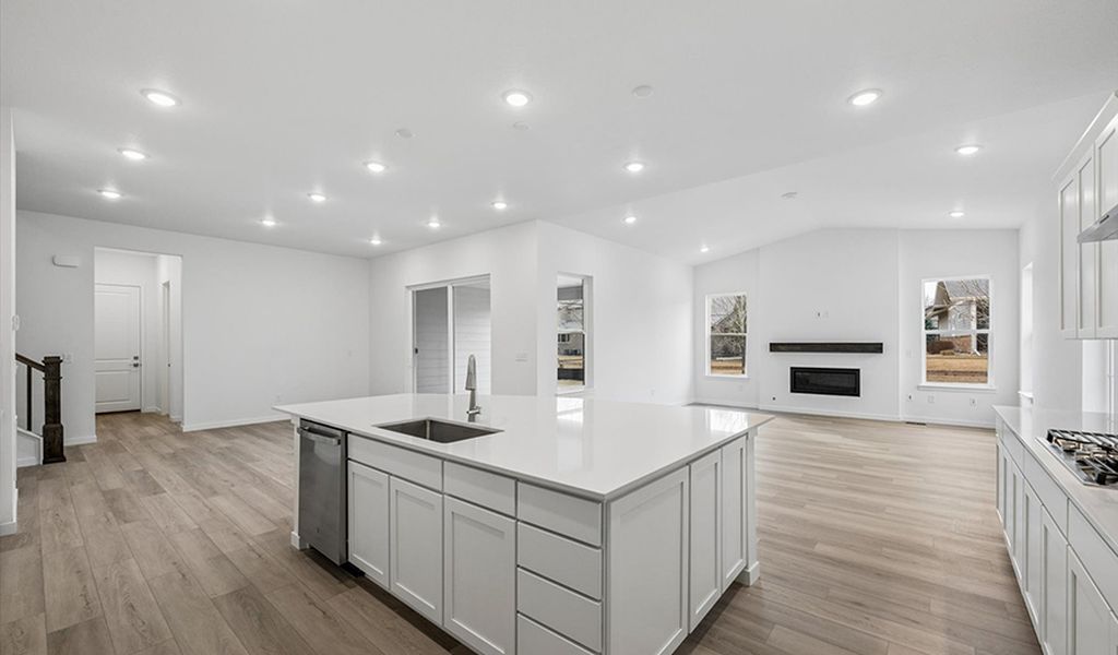 3777 Emerald Shore Cir