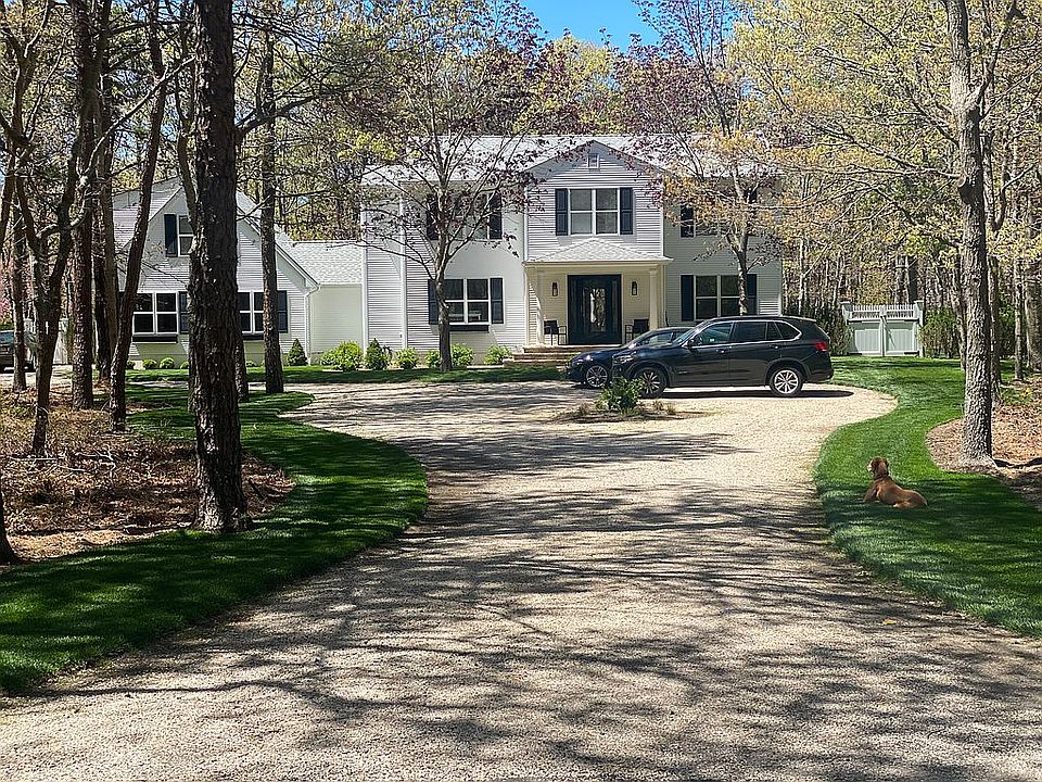 1st image of 19 Sandown Ct